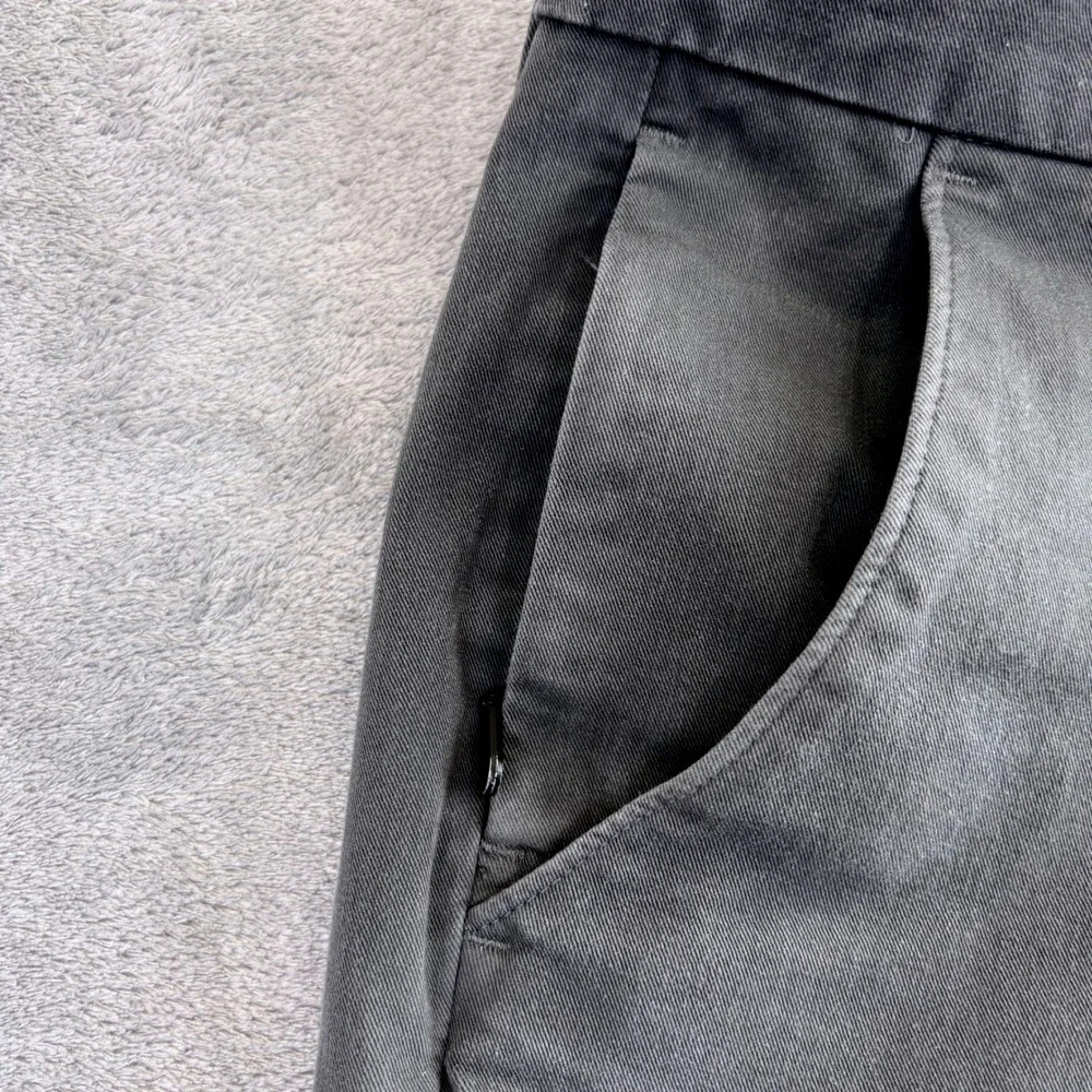 Dockers Mens 36x30 Gray Smart 360 Flex Straight Leg Flat Front Pants Chinos Work